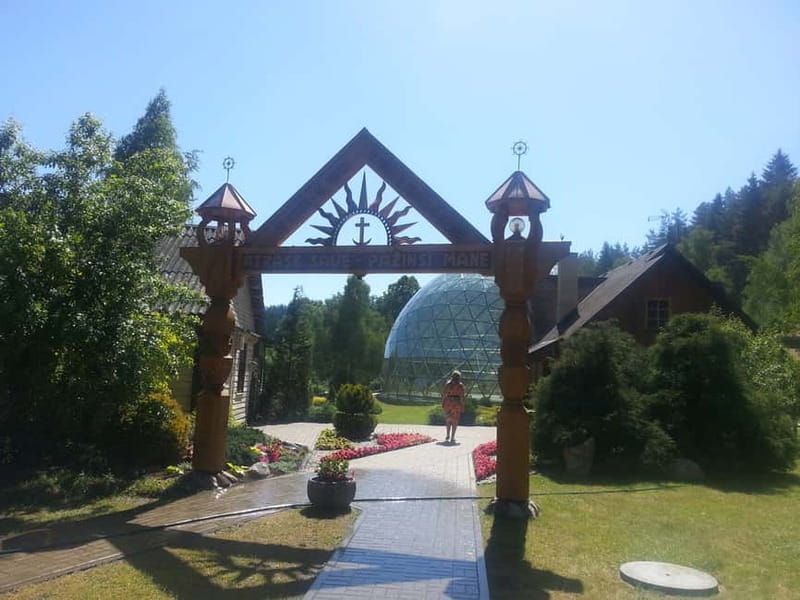 Dzukija National Park and Grutas Park: Full-Day Tour - Practical details and value