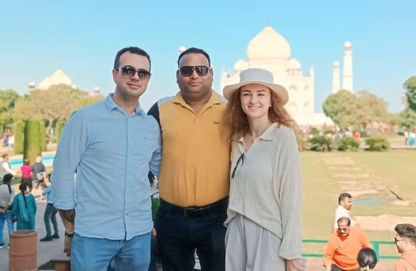 From Delhi: Private Taj Mahal & Agra Tour with 5* Lunch - The Journey Begins: From Jaipur to Agra with Style