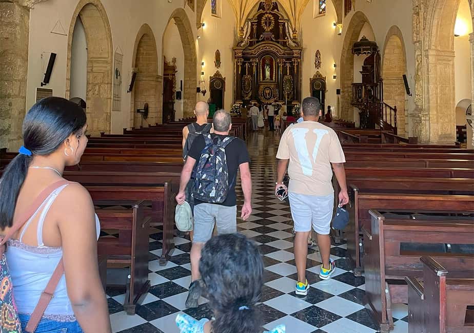 Santo Domingo: Zona Colonial Guided Walking Tour - Additional Details to Consider