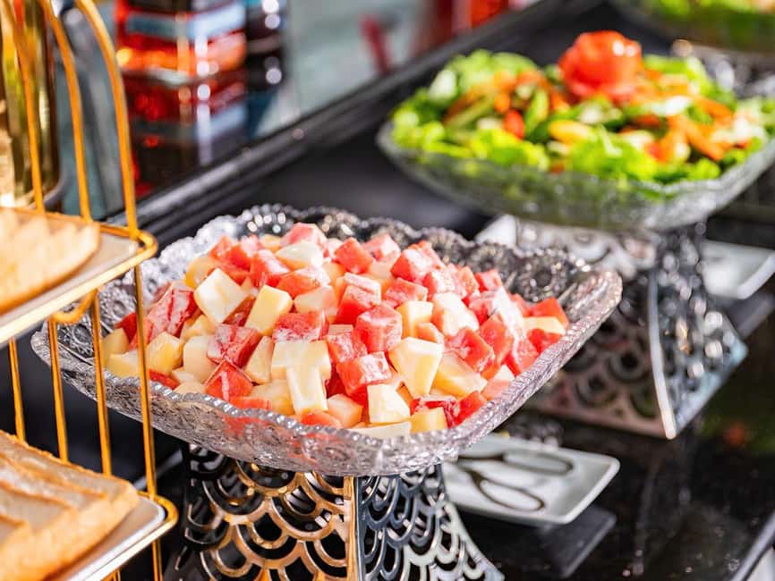 5-Star Ha Long Bay w Lunch, Kayak, Jacuzzi Cruise| Limousine - Kayaking or Bamboo Boat Ride at Luon Cave