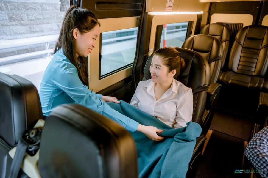 Visit Ha Long - "a wonder of the world" from Ha Noi or back - Key Points