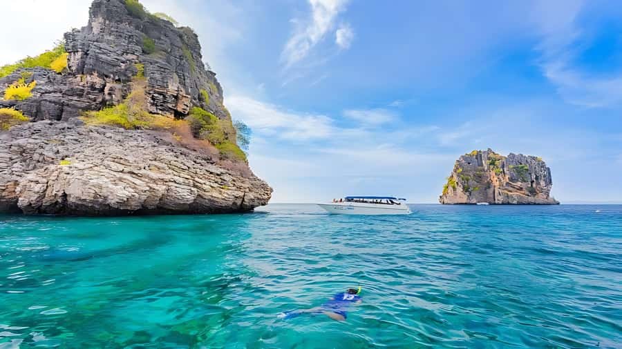 Phuket: Koh Rok and Koh Haa Islands (Queen of Andaman) - Return Journey and Sunset Views