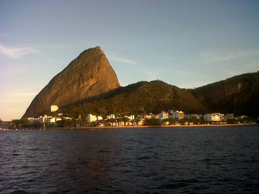 Rio de Janeiro: Wake Up and Sail - Rio de Janeiro: Wake Up and Sail – An Authentic Water Adventure
