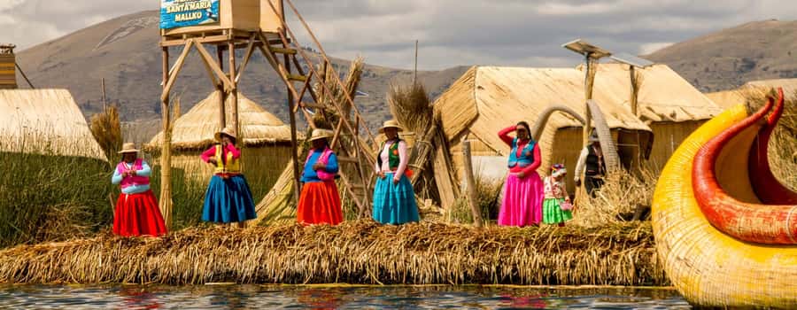 Puno : Half day excursion to the Uros Island | Private | - Puno: Half-Day Private Excursion to the Uros Island