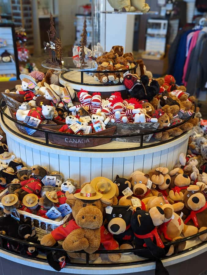 Toronto: Niagara Falls Tour with Boat Ride, Dinner, & Lights - Final Thoughts: Is This Tour for You?