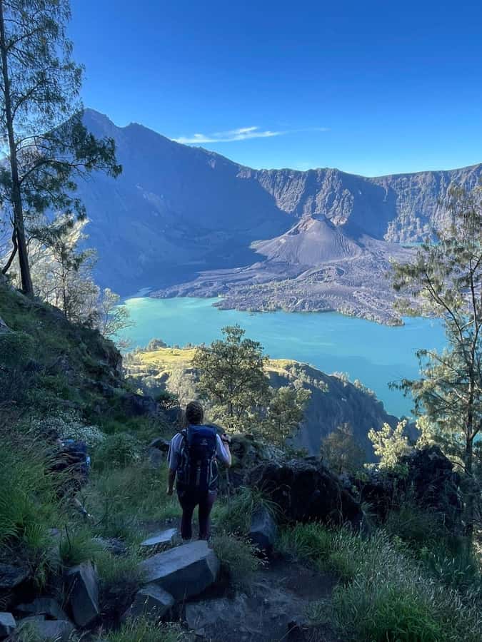 Mount Rinjani Trekking 3D/2N To Summit,Lake & Hot Spring - Key Points