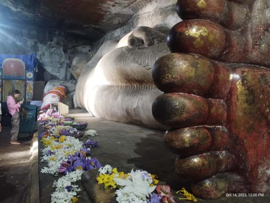 Sigiriya: Day tour from Negombo with hotel transfers - Practical Details and Tips