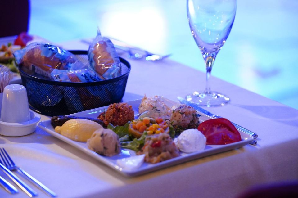 Istanbul: Pasha Istanbul Dinner Cruise - Key Points