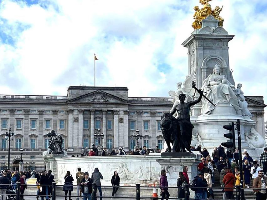 Explore London, Cenotaph, and Buckingham Palace - Key Points