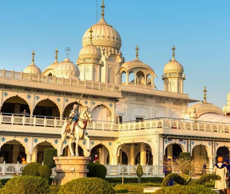 One Day Mathura Vrindavan Tour from Agra with (Guru Ka Taal) - Prem Mandir: A Visual Feast of Love