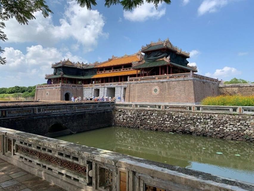 Hue : Deluxe Walking Tour to Imperial City with Local Guide - Exploring Hue’s Imperial City: An Authentic Journey