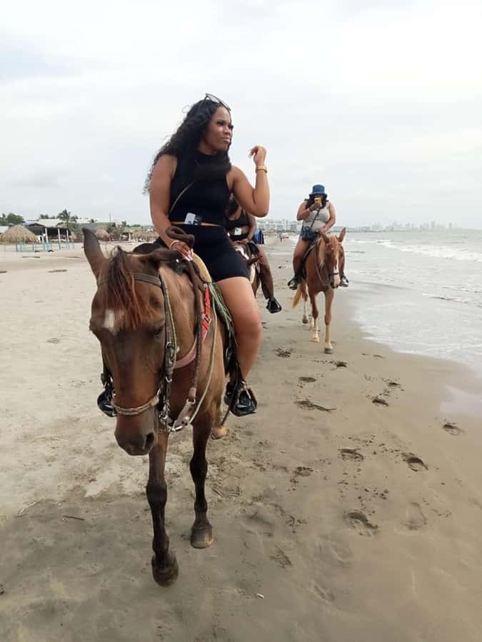 Cartagena: RIDE A HORSE with pick-up at the hotel and return - In The Sum Up