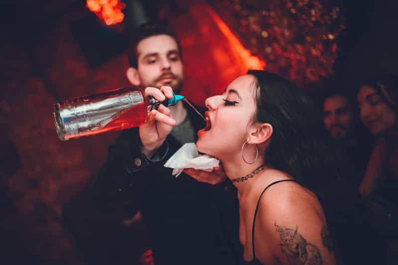 Pub Crawl - 1-hour Open Bar then Vip to 5 Clubs - Krakow - Exploring the Krakow Pub Crawl: What to Expect