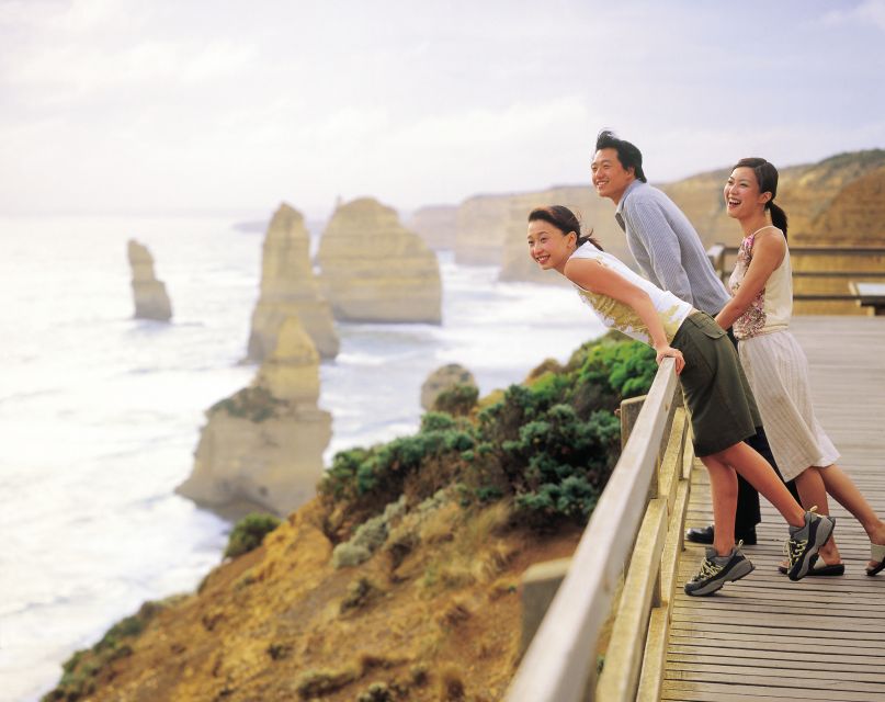 Melbourne: Reverse Great Ocean Road 12 Apostles with Lunch - FAQ