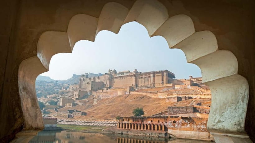 Jaipur: Half-Day Amer Fort, Jal Mahal & Stepwell Tour - Amer Fort: A Glimpse into Rajasthan’s Royal Past