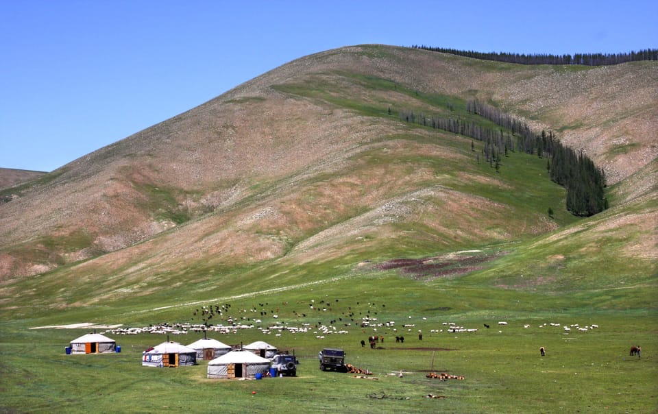 Day tour to Aglag creation monastery - Key Points
