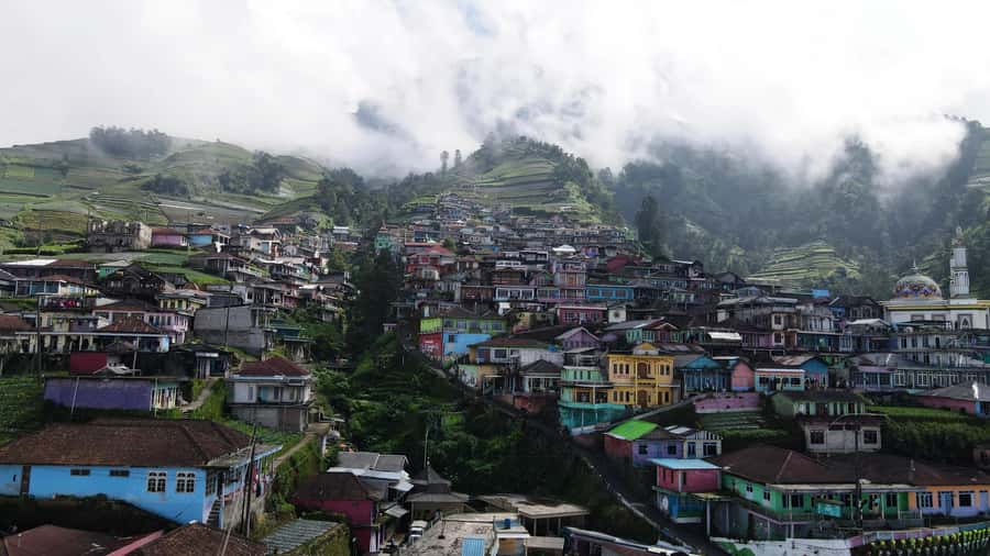 Yogyakarta : explore Nepal van Java + Selogriyo temple - Good To Know