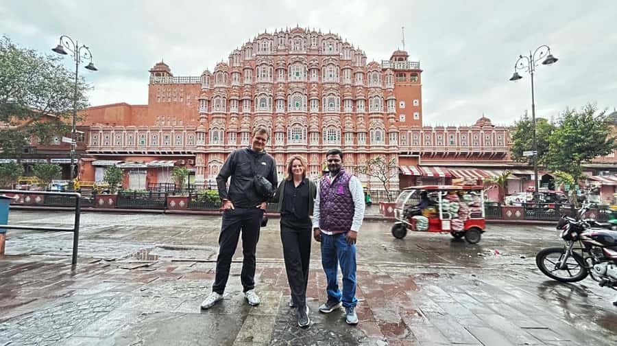 Jaipur: Tour of Amer Fort, Panna Meena with Nahargarh Sunset - Transport & Convenience