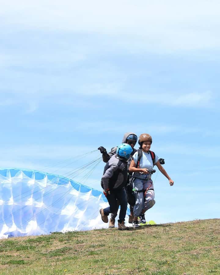 Bogota: Paragliding activity in La Calera with transfers - FAQs