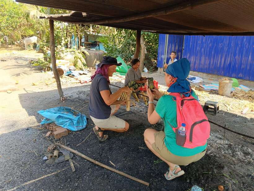 Full-day: Handicraft, Bamboo train, Killing cave, Bat Cave - FAQs