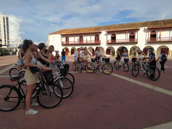 Cartagena: Have fun on a bike tour through the old city - A detailed look at the tour experience