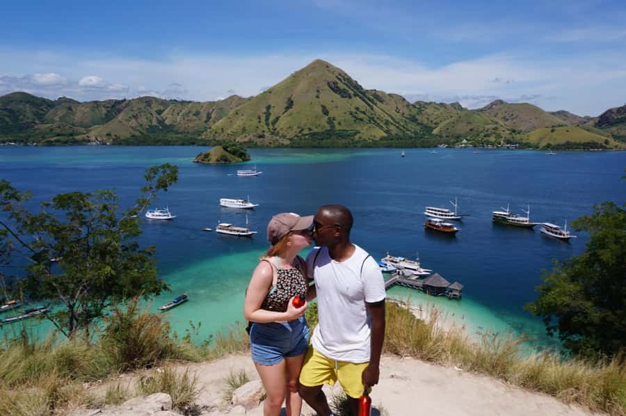 Labuan Bajo: 2D1N Komodo & Pink Beach Shared Boat Tour - FAQ
