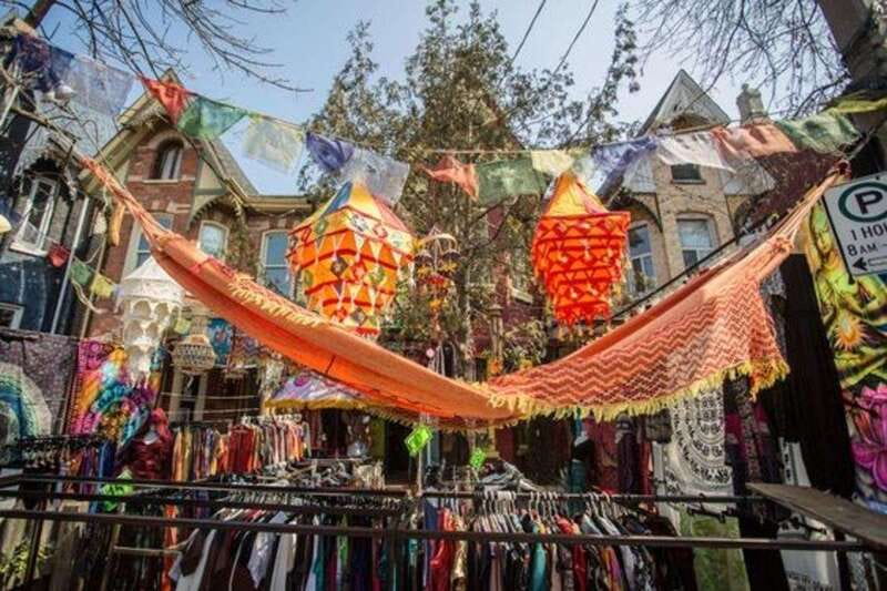 Toronto: Distillery & Old Town Private Walking Tour - A Deep Dive into the Toronto Old Town Walking Tour