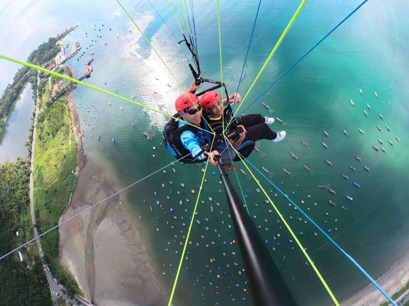 Da Nang Private paragliding experience on Monkey Mountain - A Closer Look at the Experience