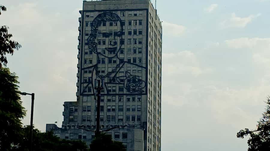 Evita Perón: the woman behind "Don´t cry for me Argentina" - The Sum Up