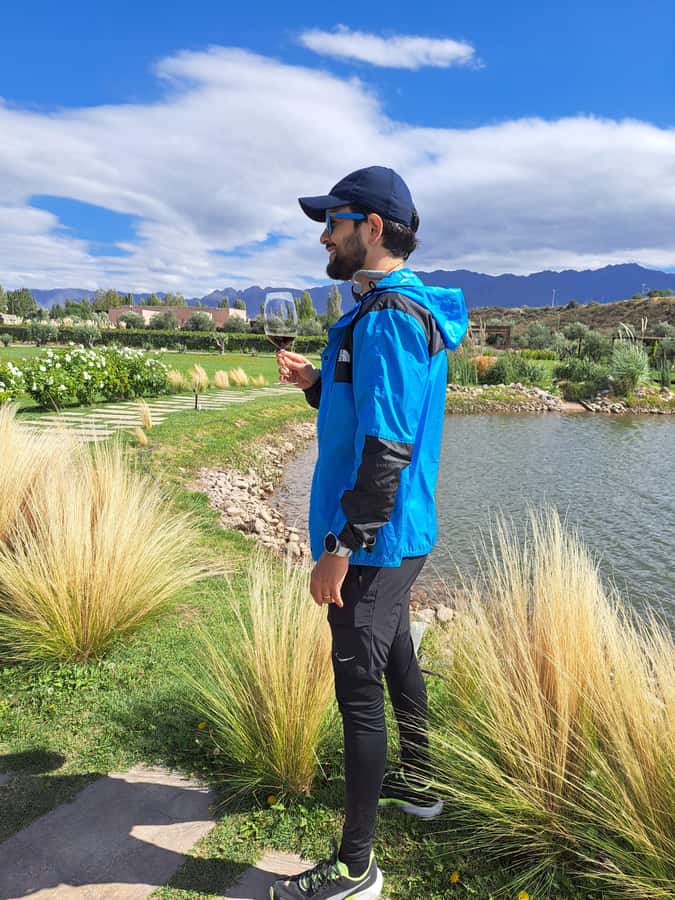 Wine and Chocolate Bike Tour: ride, taste, lunch, vineyards. - Key Points