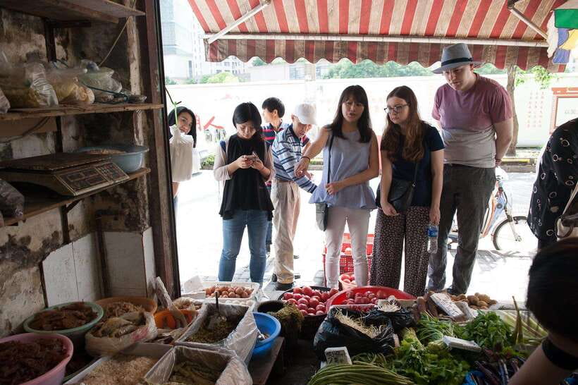 Shop Like a Local:Exploring the Market with a Native's Touch - Who Should Consider This Tour?