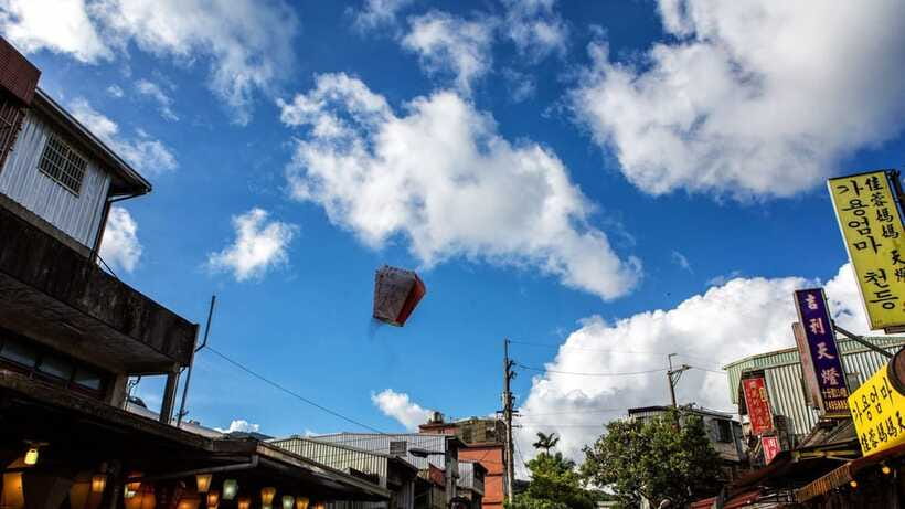 Taipei: Jiufen and Shihfen Half Day Tour - Who Should Consider This Tour?