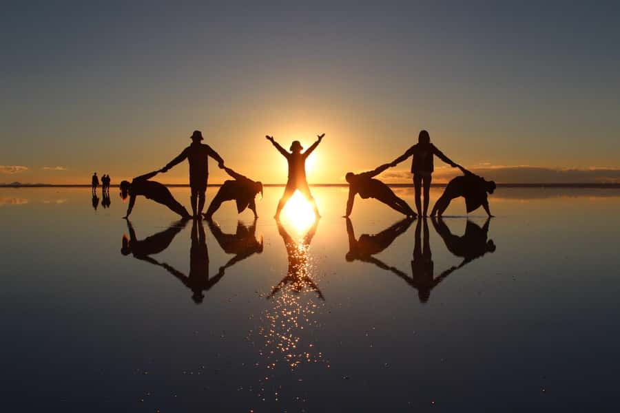 Uyuni: Classic Uyuni Salt Flats Tour + Hotel Pickup - Key Points