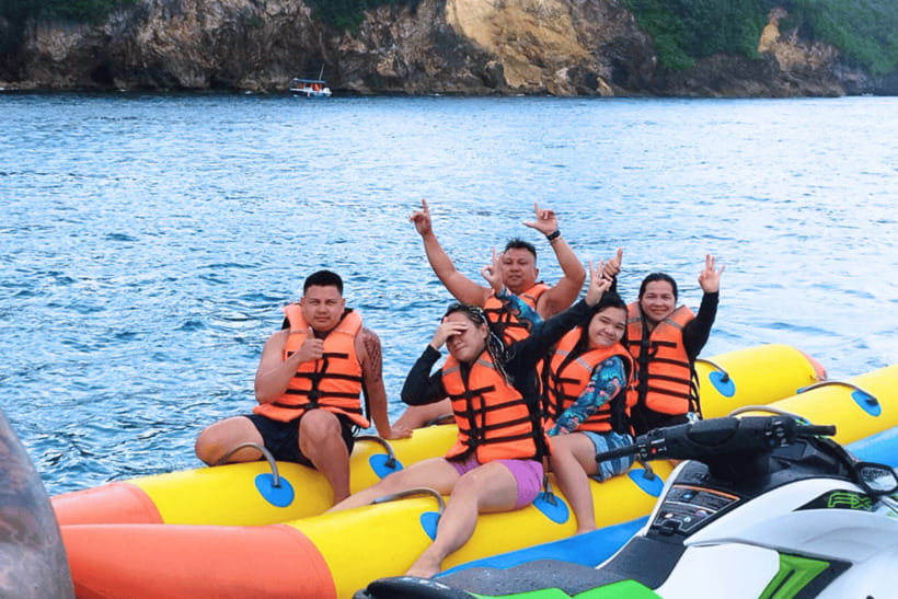 Panglao: Banana Boat Ride Experience along Alona Beach - The Experience Provider: VIAJE