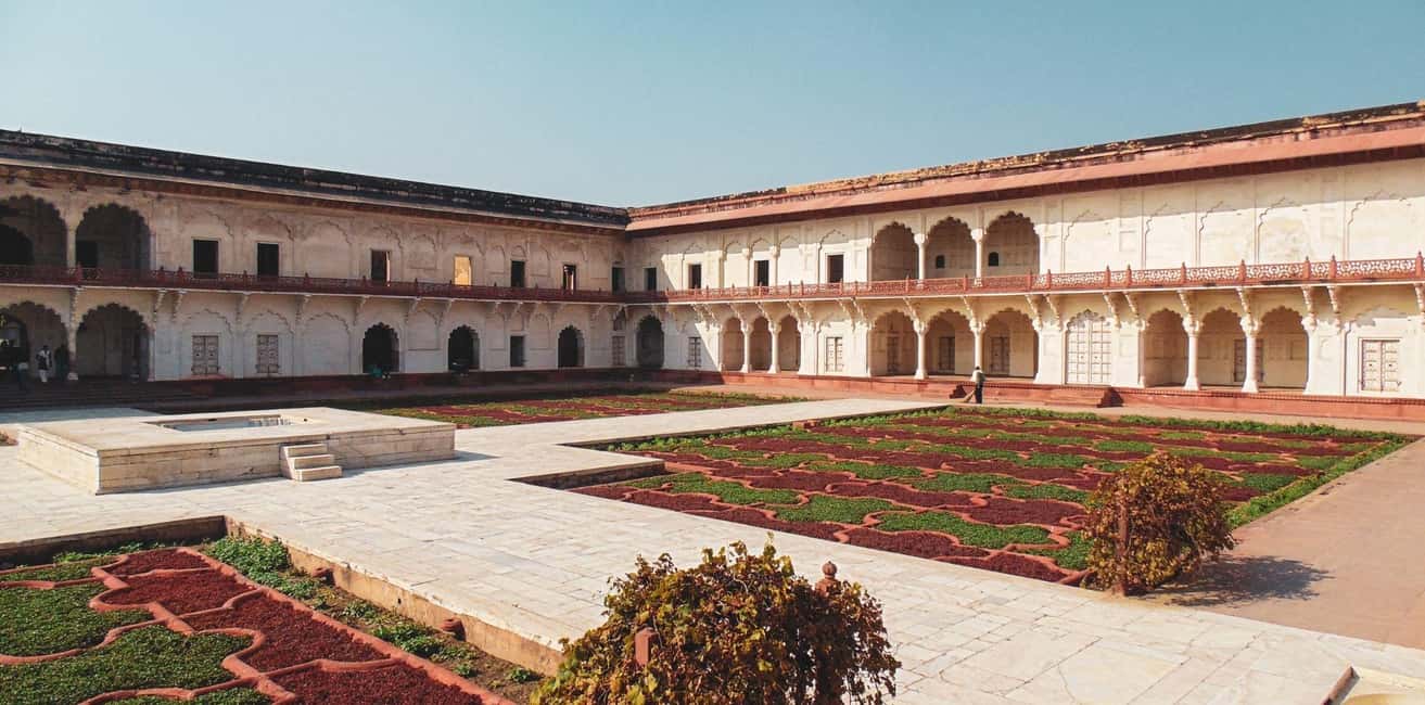 Taj Mahal Tour by Gatimaan Superfast Express Train - Enjoying authentic Mughlai cuisine