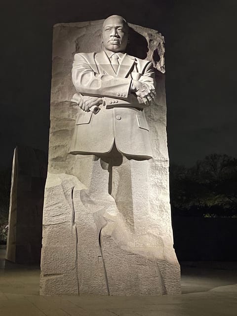 Hop on, Hop off Tour of Washington DC - Transportation and Comfort: Why It Matters