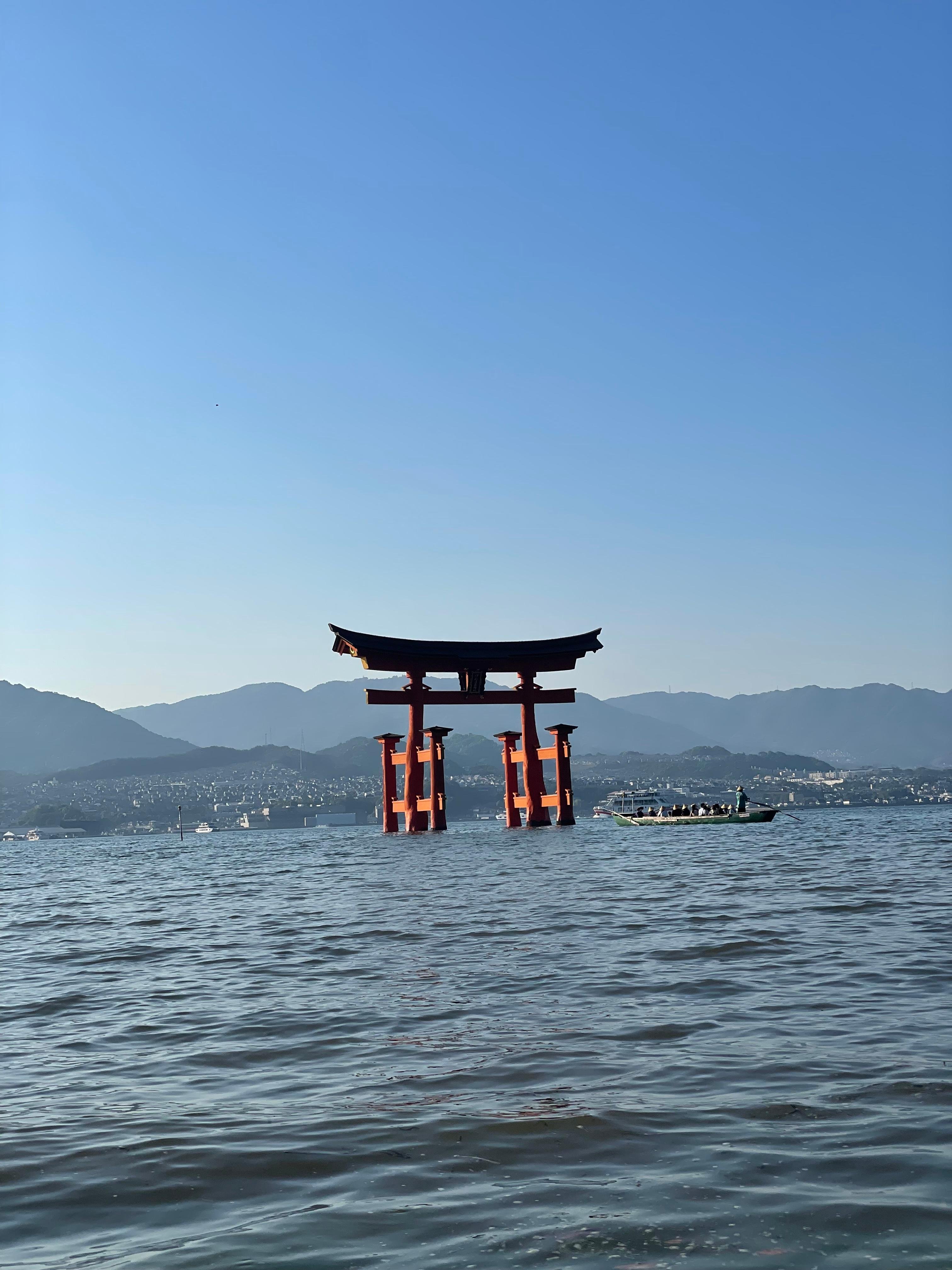 Hiroshima and Miyajima Satisfying Private Tour with a Local - Miyajima Island: Sacred Ground and Scenic Views