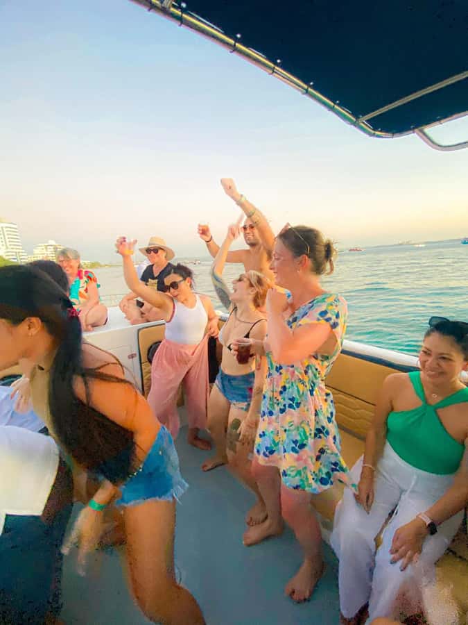 Cartagena: Sunset in boat in the bay with music and liquor - What to Expect During the Tour