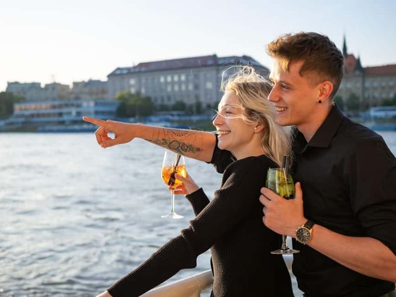 Bratislava: Brunch & Cruise on Danube - Key Points