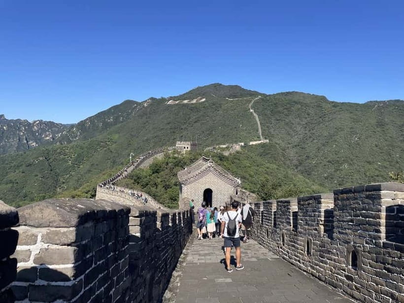 BJ: Great Wall & Forbidden City or other scenic spot option - Key Points