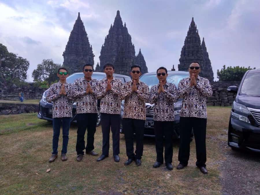 SUNRISE AT VIEWPOINT, BOROBUDUR & PRAMBANAN - Good To Know