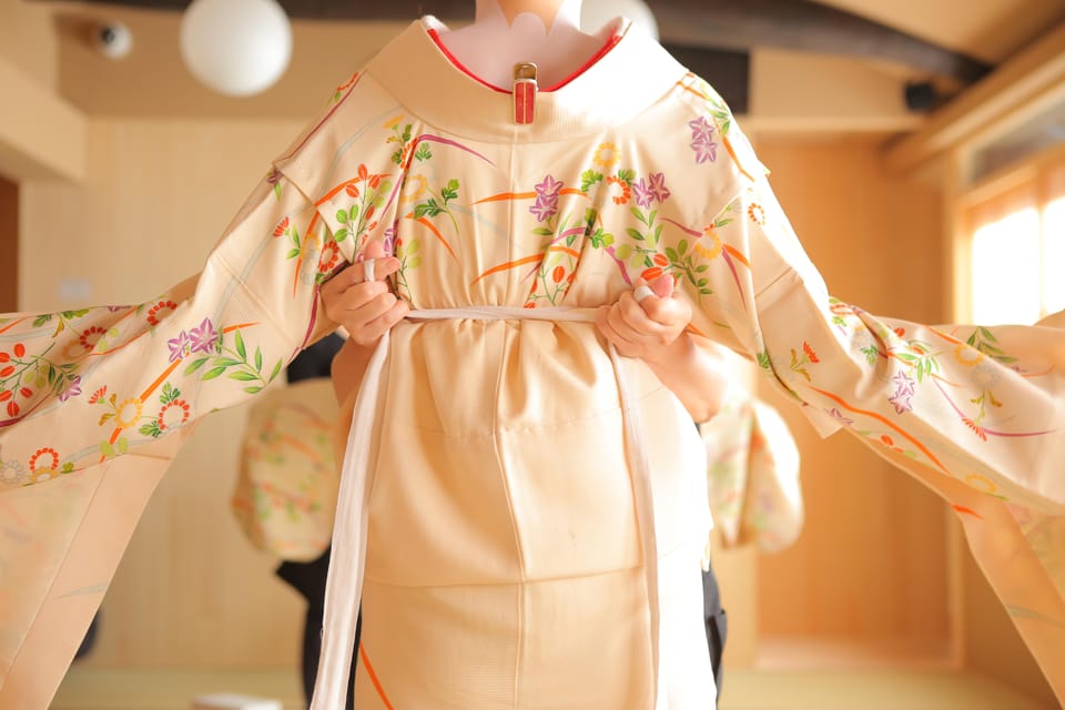 Kyoto: Maiko Makeover and Photoshoot Experience - The Sum Up