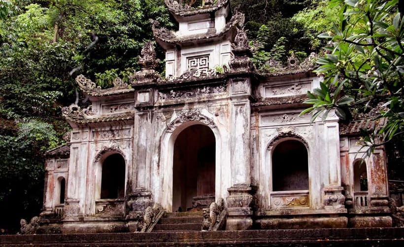 From Hanoi: Perfume Pagoda or Incense Village, Conical Hat - FAQs