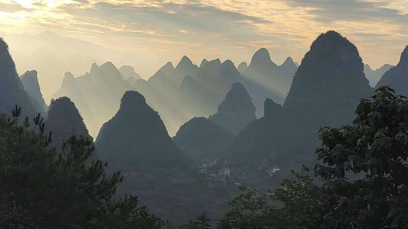 Guilin:1-Day Yangshuo bird's eye view mountains private tour - Exploring the 1-Day Yangshuo Birds Eye View Mountains Private Tour: A Complete Guide