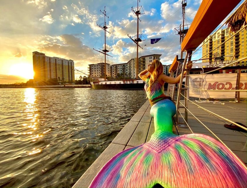 Tampa: Hillsborough River Evening Boat Tour Up to 13 people - FAQs