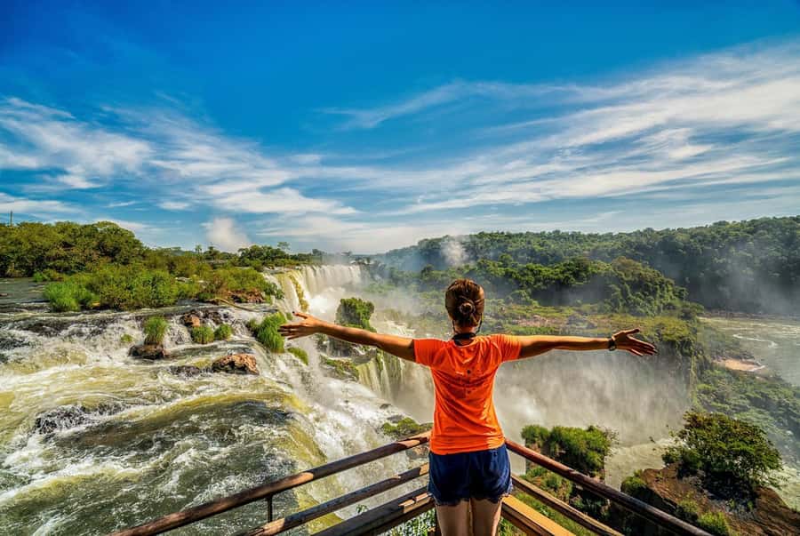 Buenos Aires: Iguazu Falls Private Day Trip with Airfare - Key Points