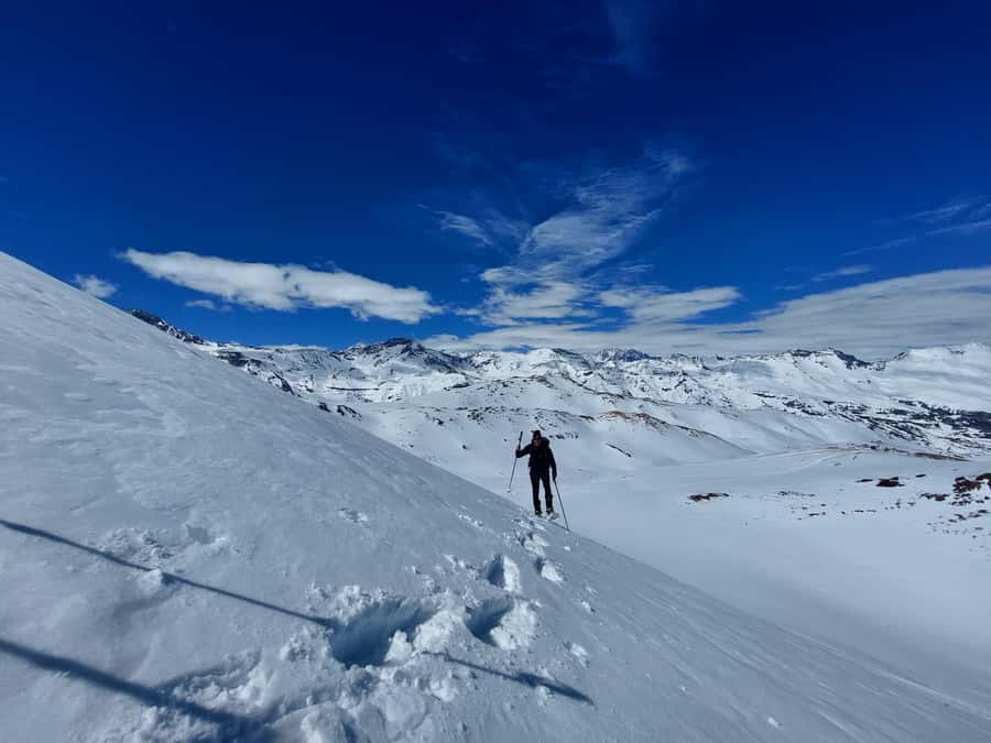 Full-Day Trek to Cerro El Pintor from Santiago - Key Points
