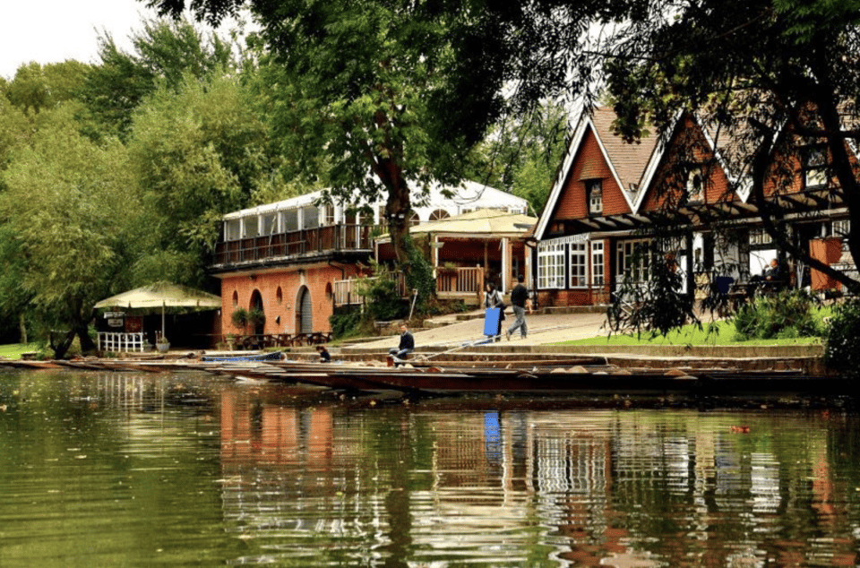 Oxford University : Punting - Why It Works for Travelers