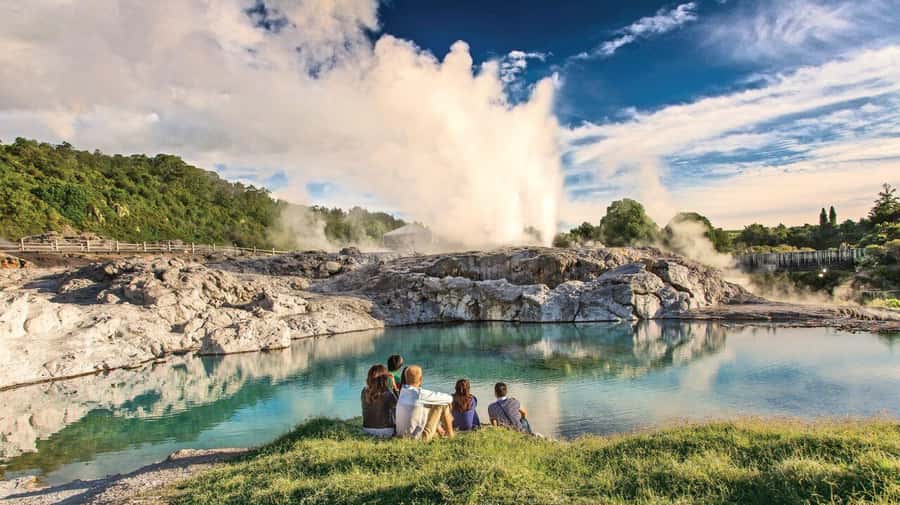 Auckland: Full-Day Trip to Rotorua Geothermal Valley - Good To Know