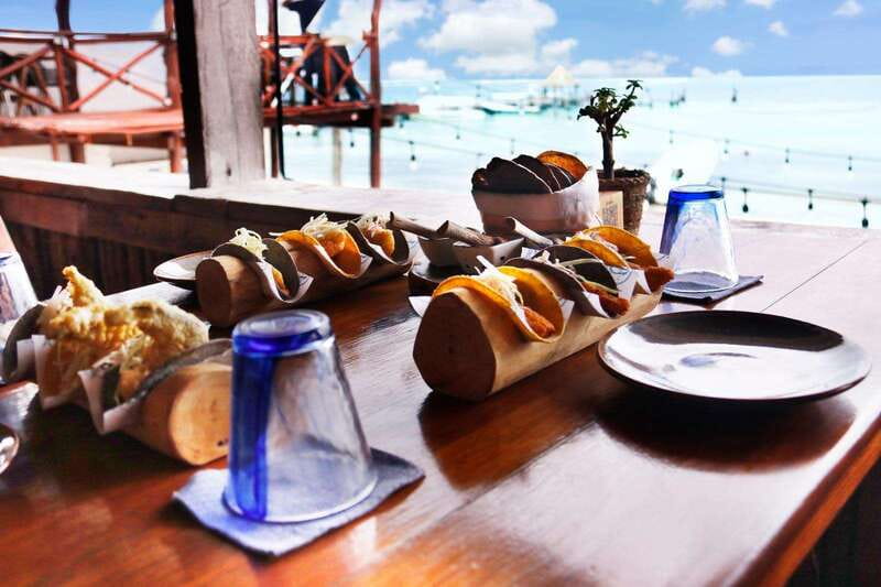 Cancún: Puerto Morelos City & Taco Tour - Transportation and Group Dynamics